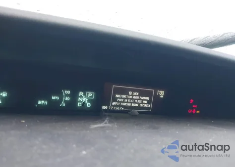 2015 Toyota Prius Two z USA, uszkodzony, nr VIN JTDKN3DU5F0447473